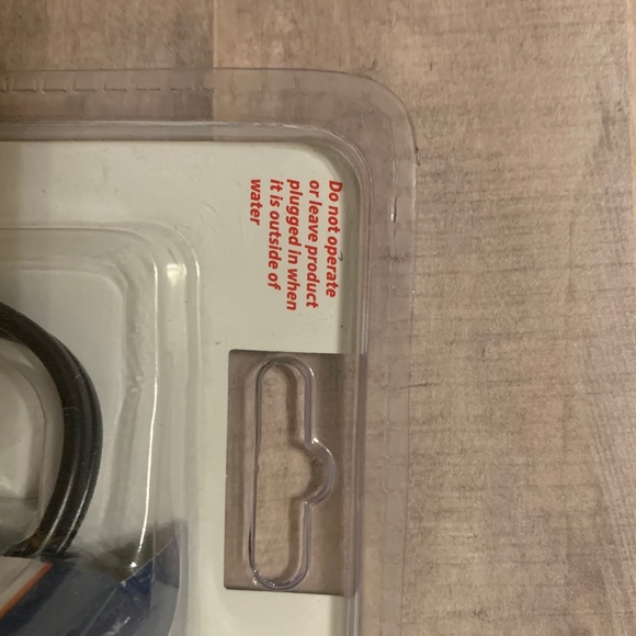 Aqueon Mini Flat Heater, 5 Watts Black - Picture 4 of 5